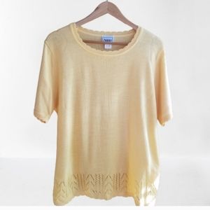 Nikki light weight yellow sweater XL